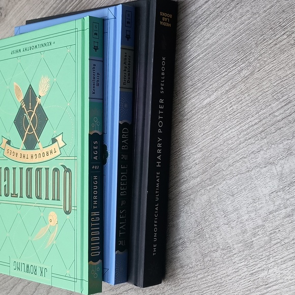 Harry Potter spell book / JK Rowling book bundle - Picture 7 of 8